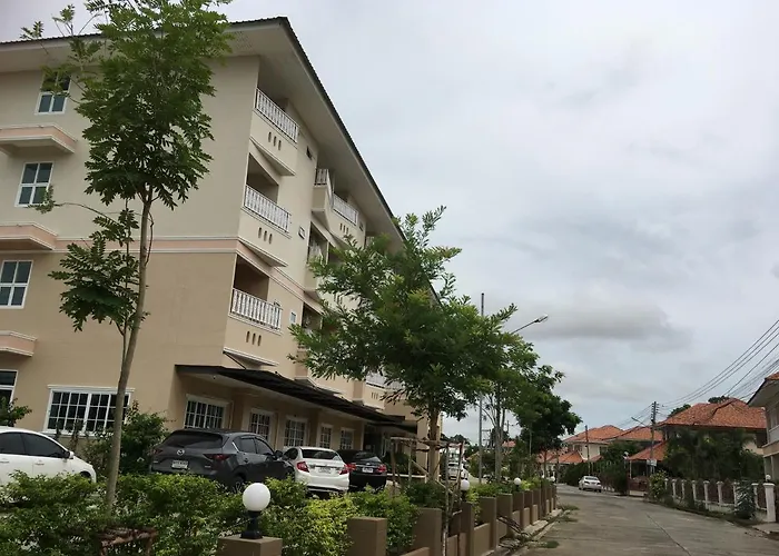 Boonbundal Hotel