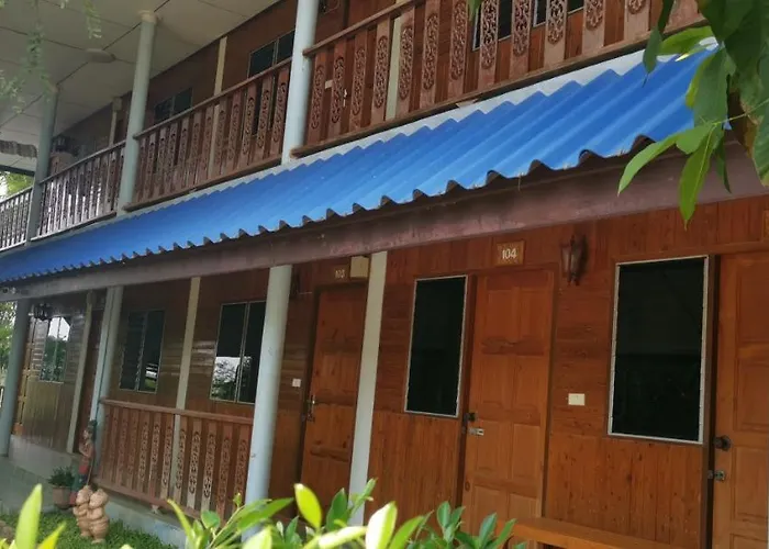 T & T Hostel Kanchanaburi