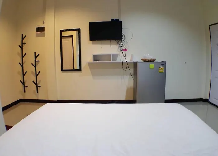 Ban Bunsawaeng Resort