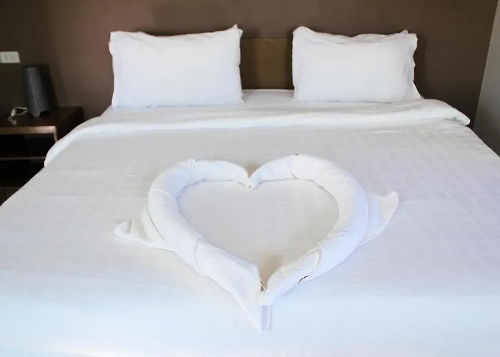 Plus Hotel