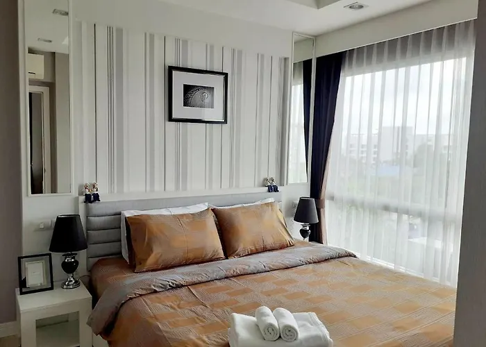 Execlusive Seaview 1 Bedroom Suite With Toproof Pool At The Patio Bangsaen