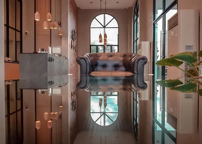 Le Lert Hotel Ratchaburi