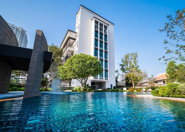 Manhattan Pattaya Hotel - Sha Extra Plus