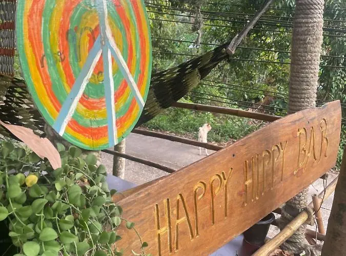 Happy Hippy House2