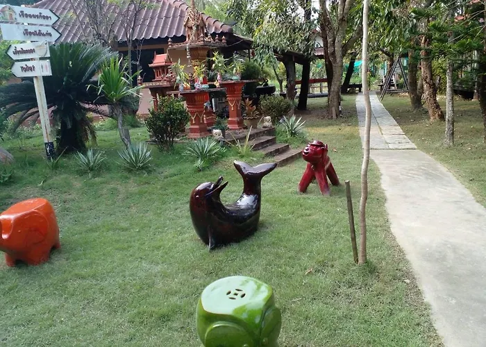 Baansuanleelawadee Resort Amphawa