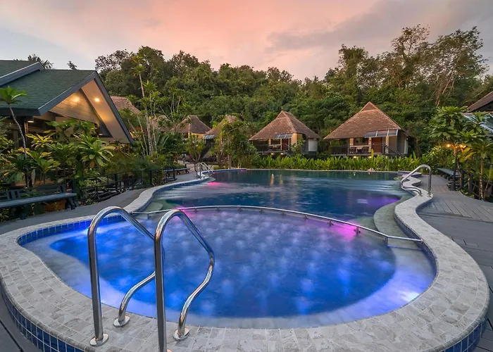 Loy Chalet Klong Muang Beach