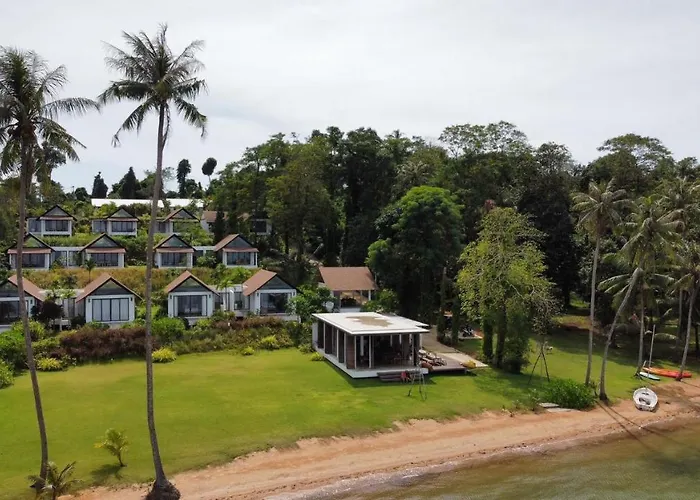 Little Moon Villa