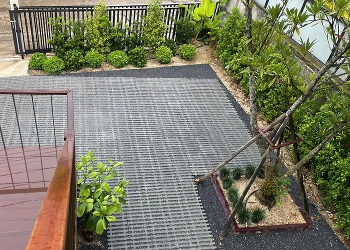 Baan Jai Klang (บ้านใจกลาง)