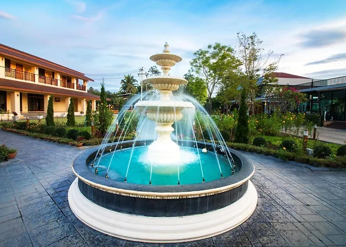 Au Place Hotel