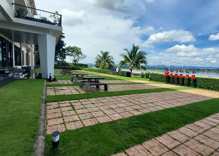 The River Hotel Nakhon Phanom