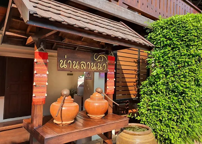Nan Lanna Hotel