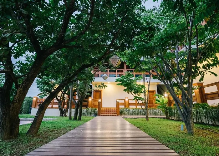 Huen Him Kong Hotel Phrae
