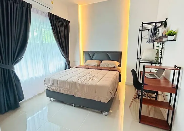 Spacious 3Br Pet-Friendly House L Near Hua Hin & Cha-Am L Sleeps Up To 10 Guests L Free Parking & Fast Wifi