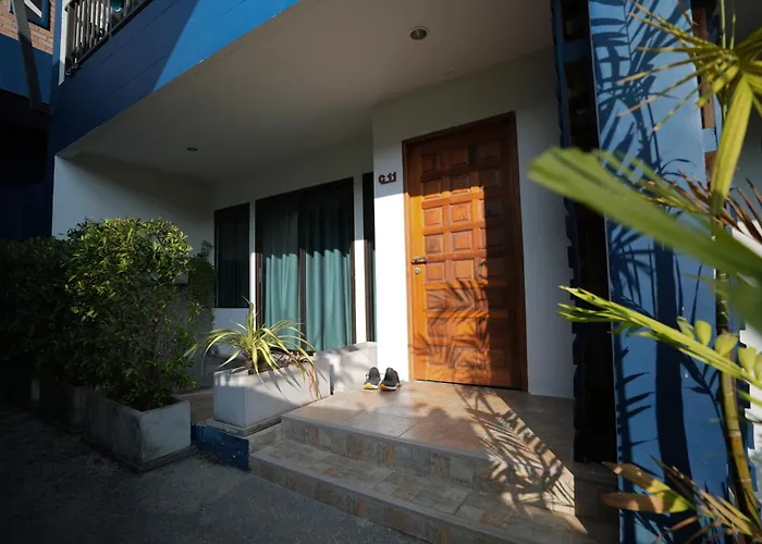 Kraam Silhouette Hotel And Cafe Phuket- Chalong Pier Hotel