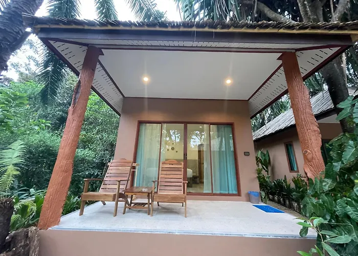 Marina Resort Koh Phayam Ranong