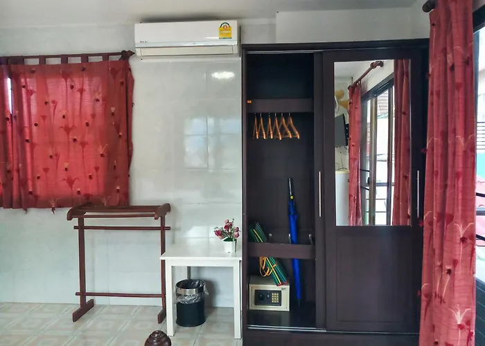 Kata Lina Guesthouse