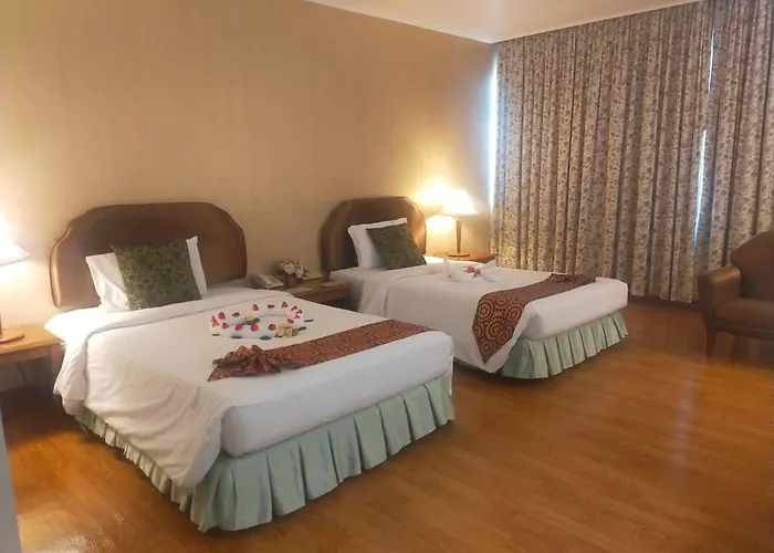 Thumrin Thana Hotel