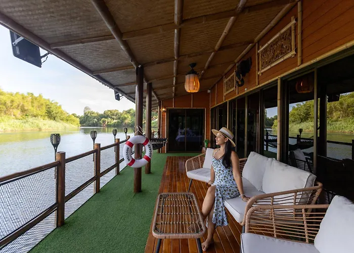 The Parrot Inn Kanchanaburi