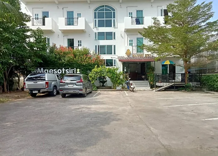 Maesot Siri