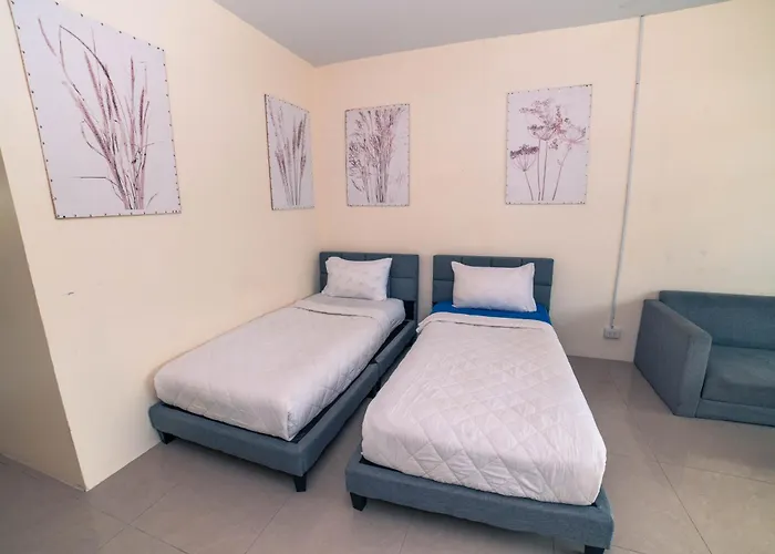 Leo Hostel