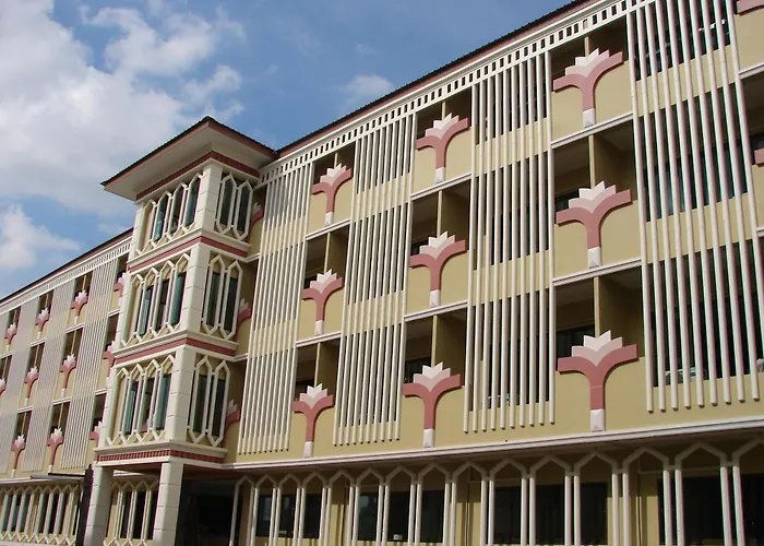 Poonsook Phitsanulok Hotel Sha Plus