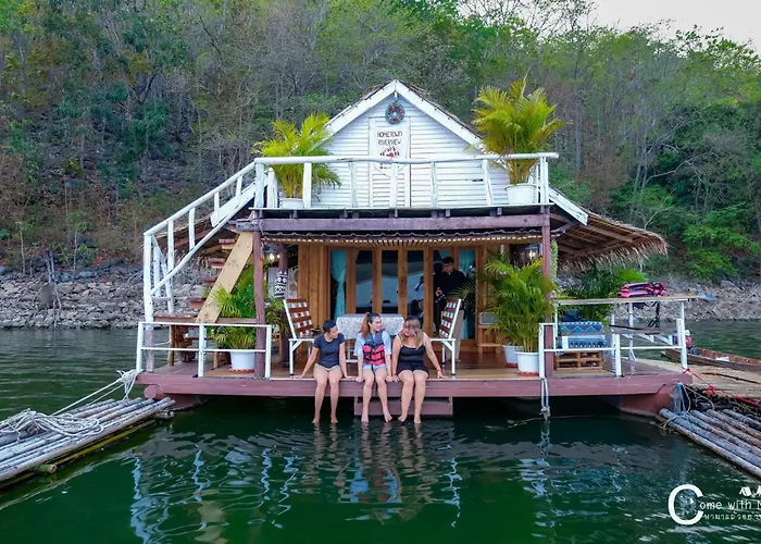 Hometown Riverview - โฮมทาวน์ ริเวอร์วิว