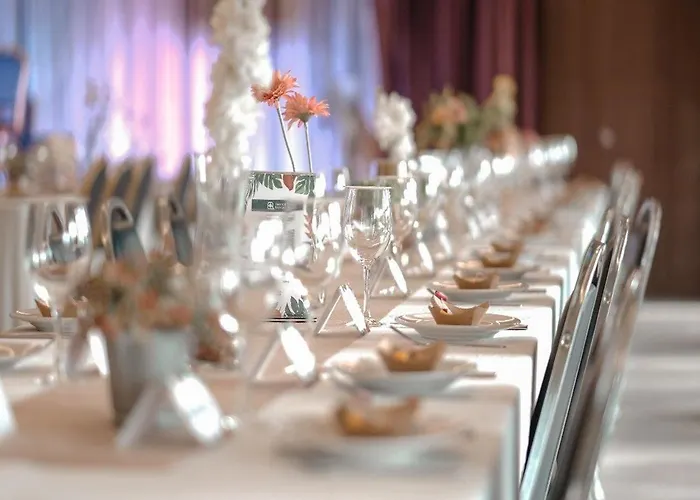 Busaya Resort & Cuisine