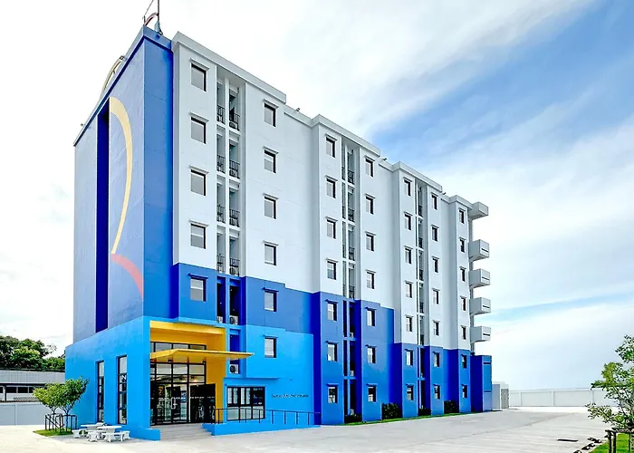 Hop Inn Nakhon Phanom