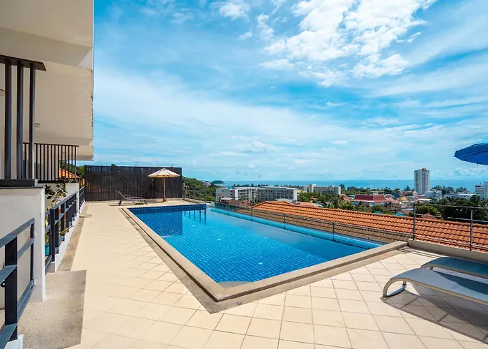 Hillside Seaview Residence, Karon