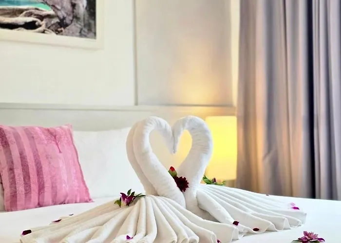 On Hotel Phuket - Sha Karon