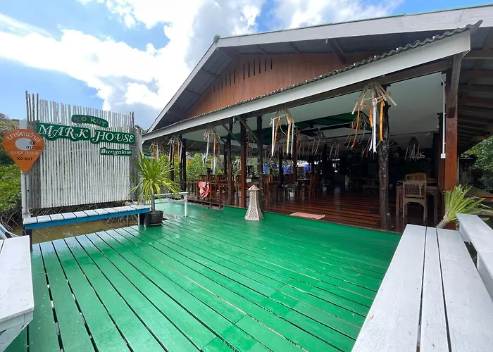 Markhouse Bungalow Ko Kut