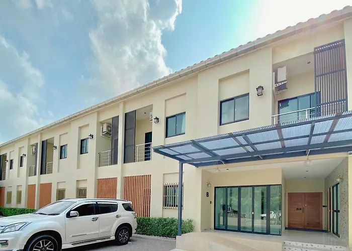 Calamint Residence Hotel