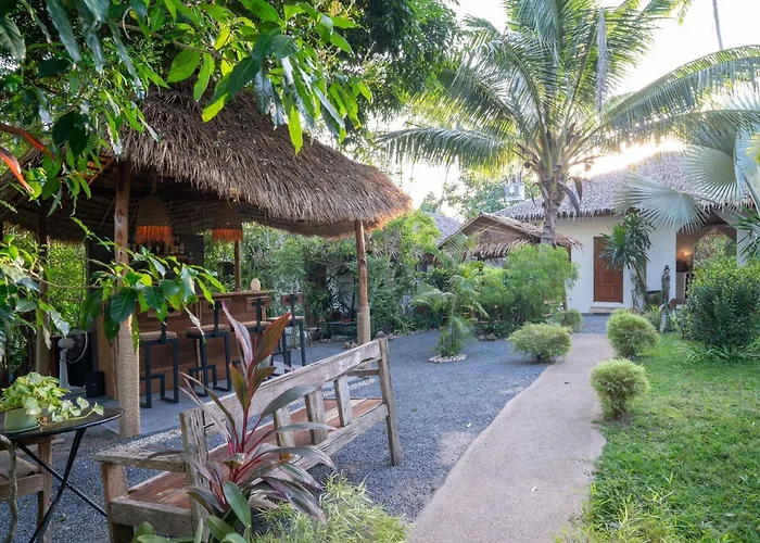 Tropical Season Villa Resort Mae Nam