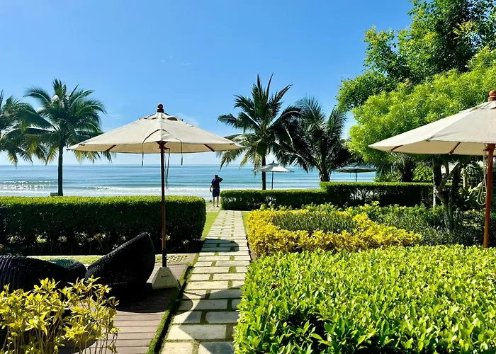 Escape Condominiums Beachfront Suites - Mae Phim