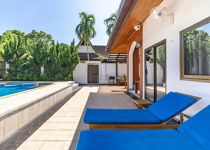 Villa Andre By Villacarte