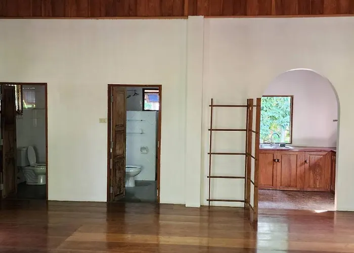Tung Tong Homestay & Camping Mae Rim