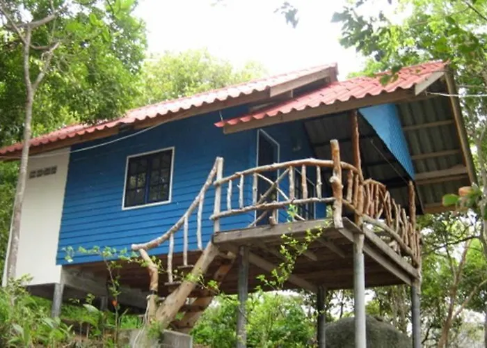 Amaresa Resort And Sky Bar Fan Zone