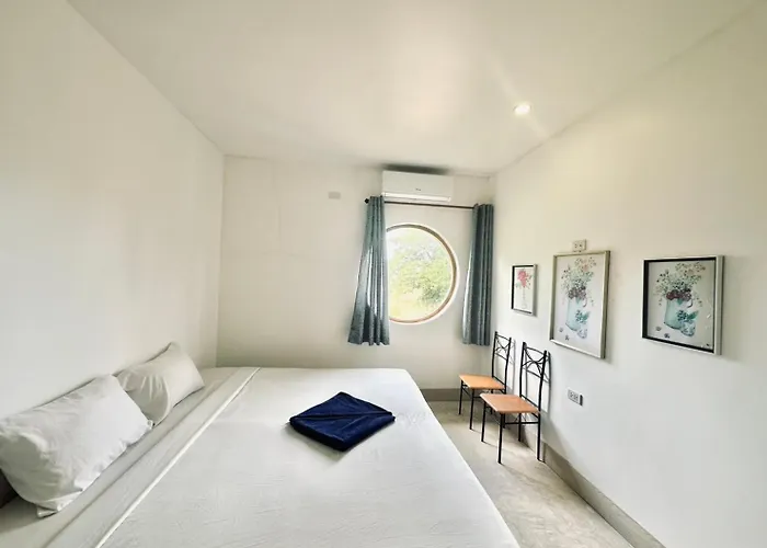 Kohchang Stayin Premium Hotel In Beach Street Market