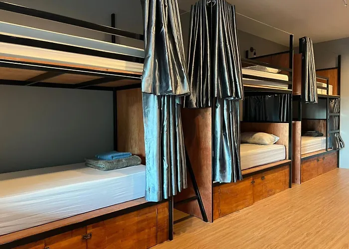 Hangover Chill & Hill Hostel