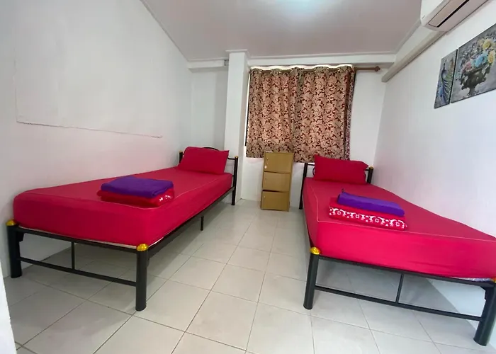 Seventeen Hostel