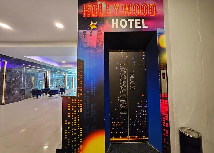 Hollywood Dannok Hotel
