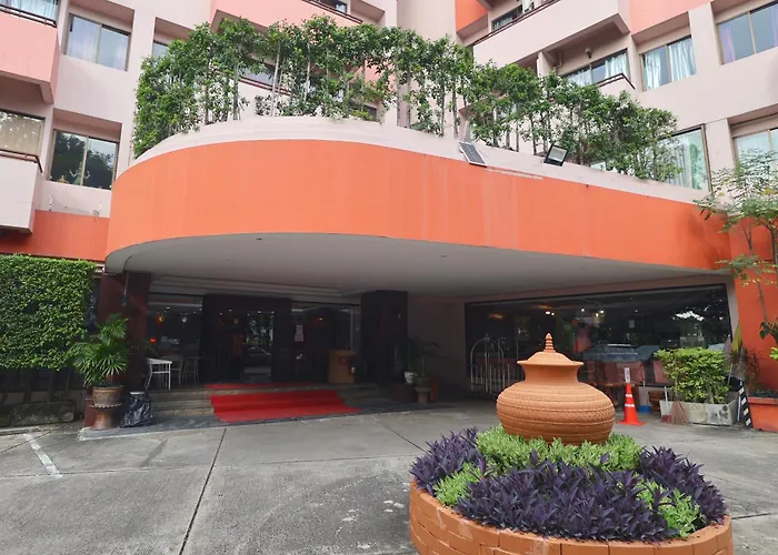 Nonthaburi Palace Hotel