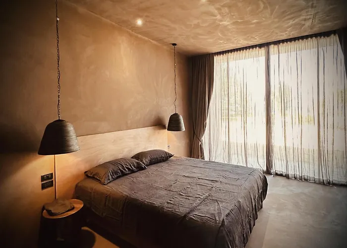 Inchantreedoolay Huahin