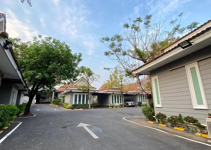 Baan Dara Resort