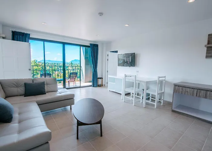 Maikhao Hotel, Phuket