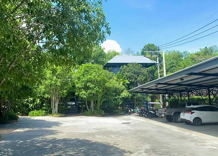 Loy Chalet Klong Muang Beach
