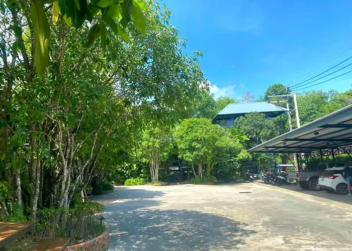 Loy Chalet Klong Muang Beach