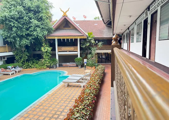 Collection O Khu Mueang Near Tha Phae Gate Formerly Lai Thai Guesthouse