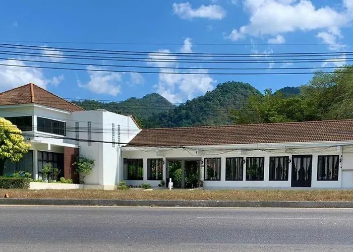 Baan Chuengkao Resort