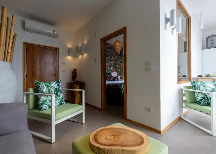 Stunning 7 Bedroom 2 Swimming Pools